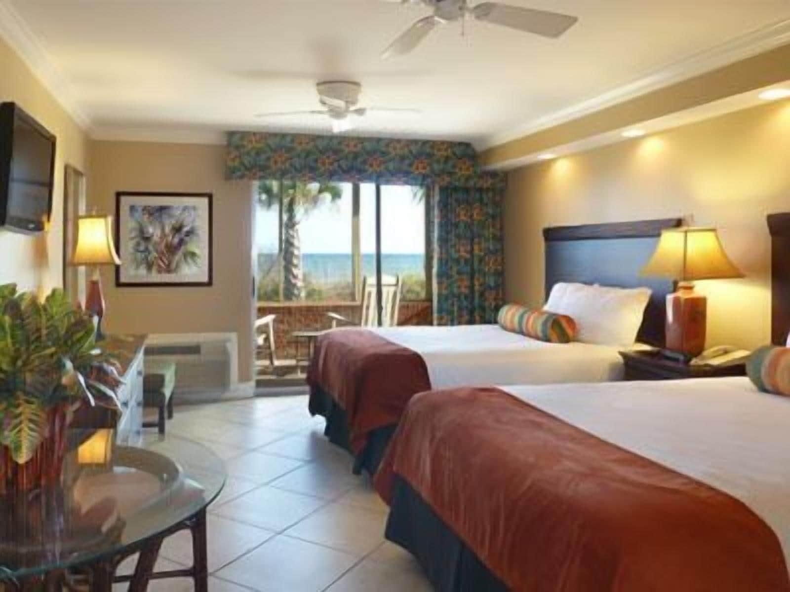Oceanfront Litchfield 3*
